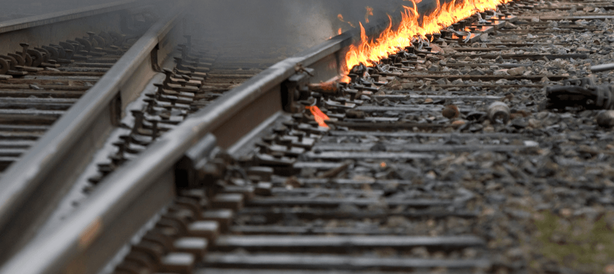 Safer with FR #4: Paged FR non-flammable plywood - safe solutions for rail transport